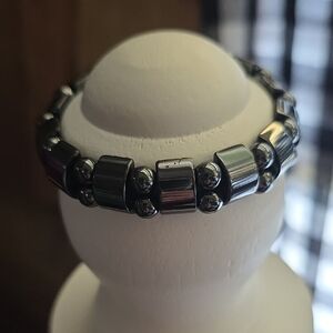 Bracelet - Unisex Natural Hematite Beads - Stretch Band